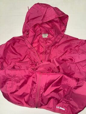L.L. Bean Bright Pink Hooded Windbreaker Jacket